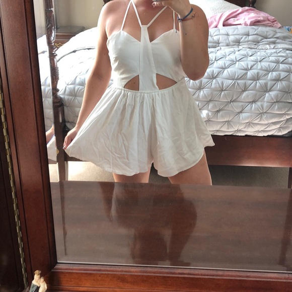 Reverse white romper NWT - Picture 1 of 4